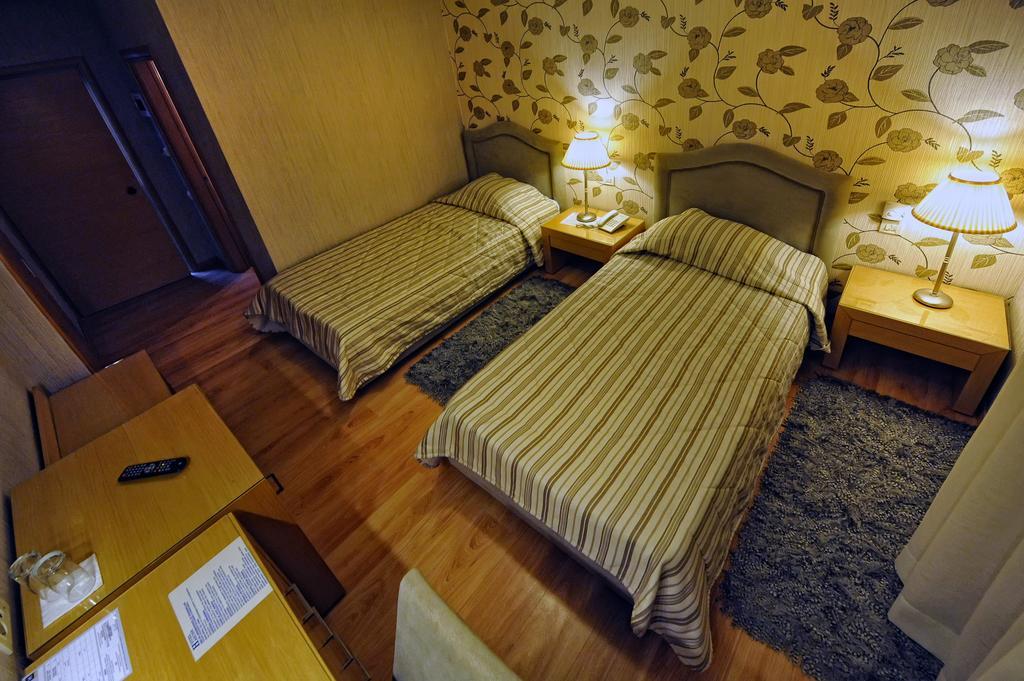 Haikos Hotel Каламата Номер фото